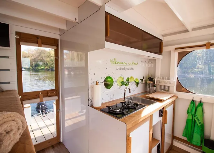 Botel Lisa Boot 6 Priepert